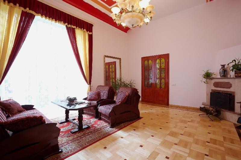 Apartments On Doroshenka 19 Лвив Екстериор снимка