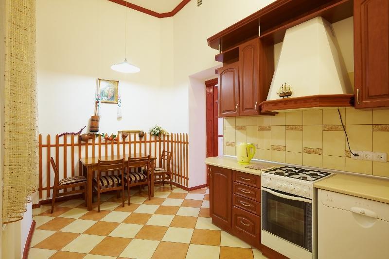 Apartments On Doroshenka 19 Лвив Екстериор снимка