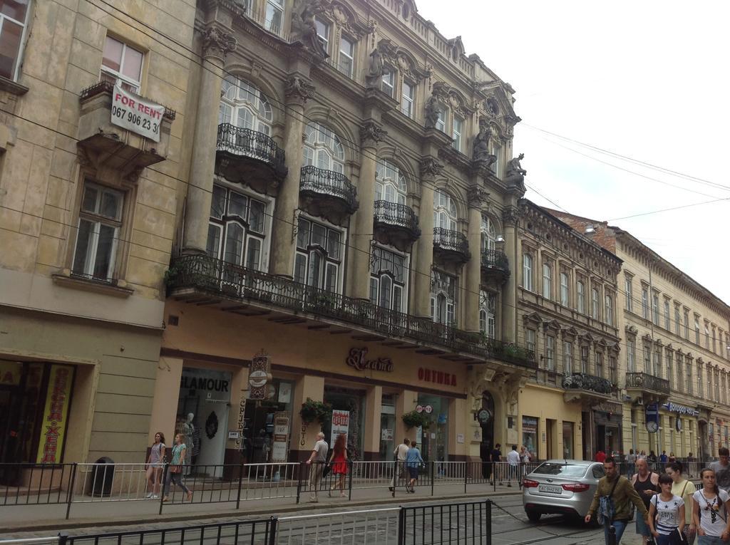 Apartments On Doroshenka 19 Лвив Екстериор снимка